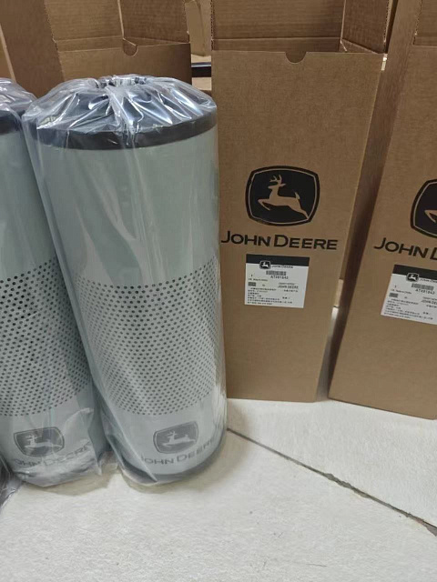 Поставили фильтры John Deere